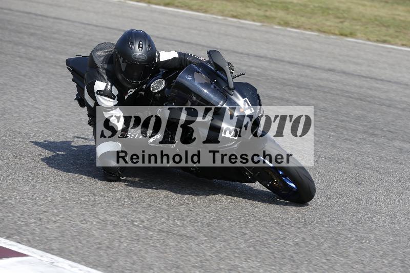 /Archiv-2025/49 26.08.2025 Cornu Master School ADR/rot-rouge/34